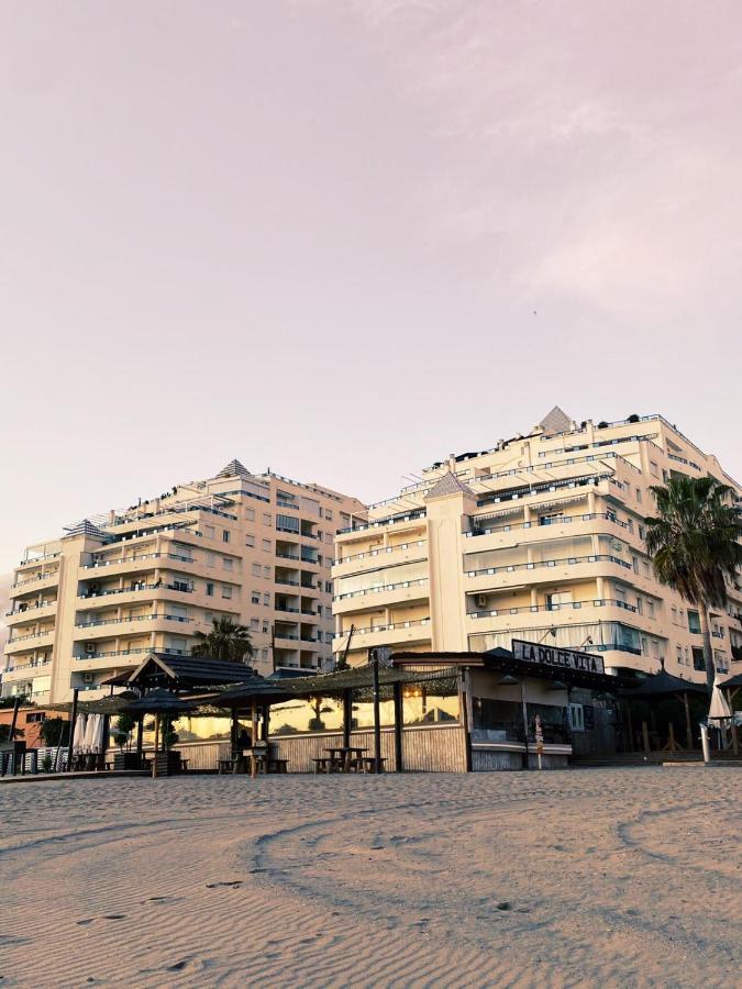 Lujo En Banana Beach Primera Linea De Playa Marbella Eksteriør billede