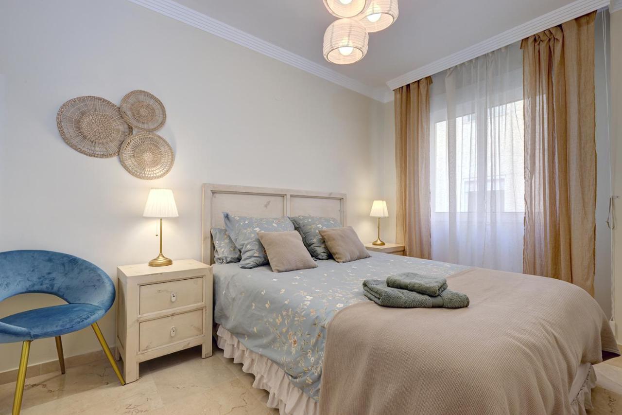Lujo En Banana Beach Primera Linea De Playa Marbella Eksteriør billede