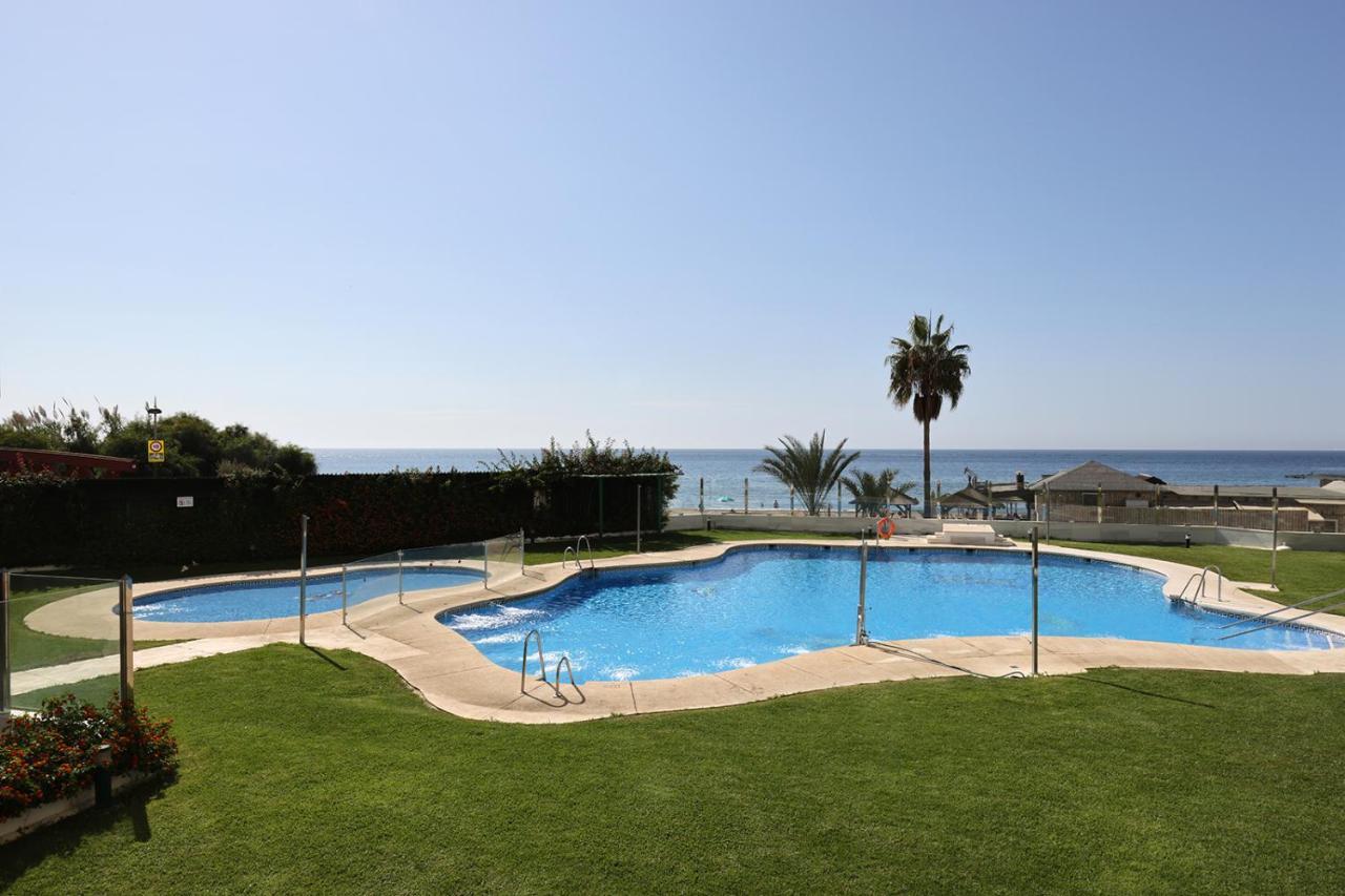 Lujo En Banana Beach Primera Linea De Playa Marbella Eksteriør billede