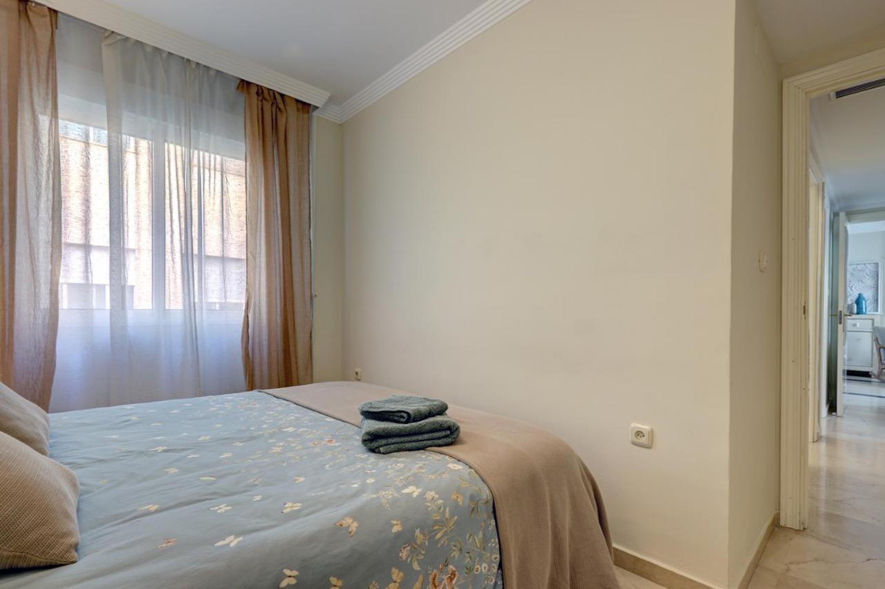 Lujo En Banana Beach Primera Linea De Playa Marbella Eksteriør billede
